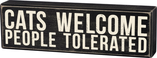 Primitives by Kathy-Cats Welcome Box Sign